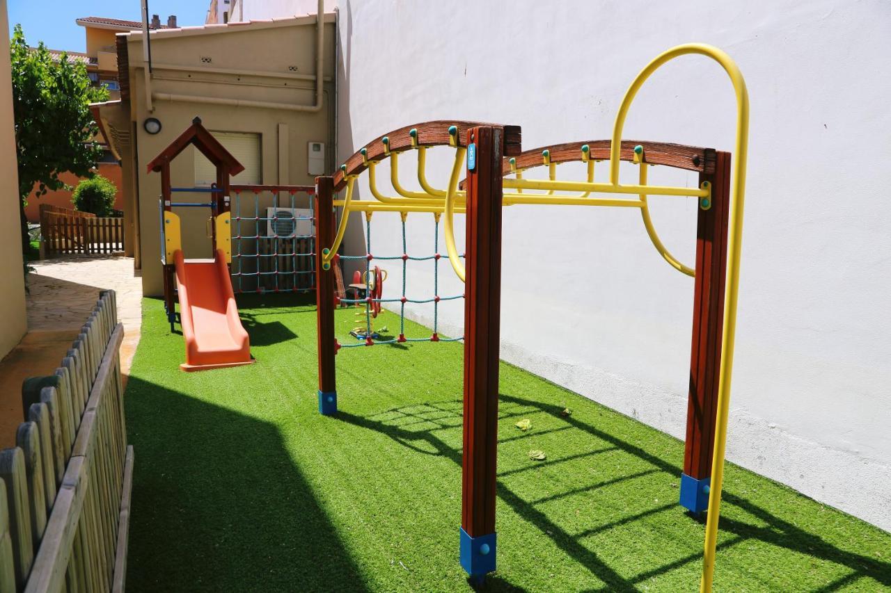 Rvapartaments Provenzal L' Escala Bagian luar foto